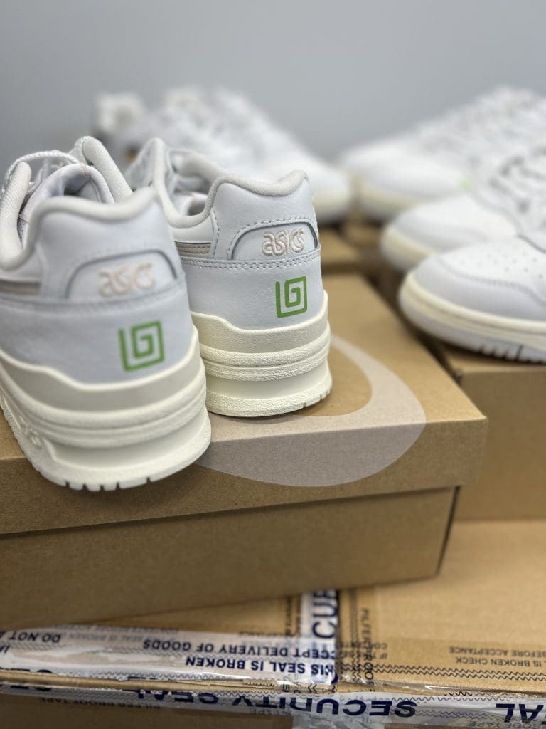 custom busines sneakers for lemongrass