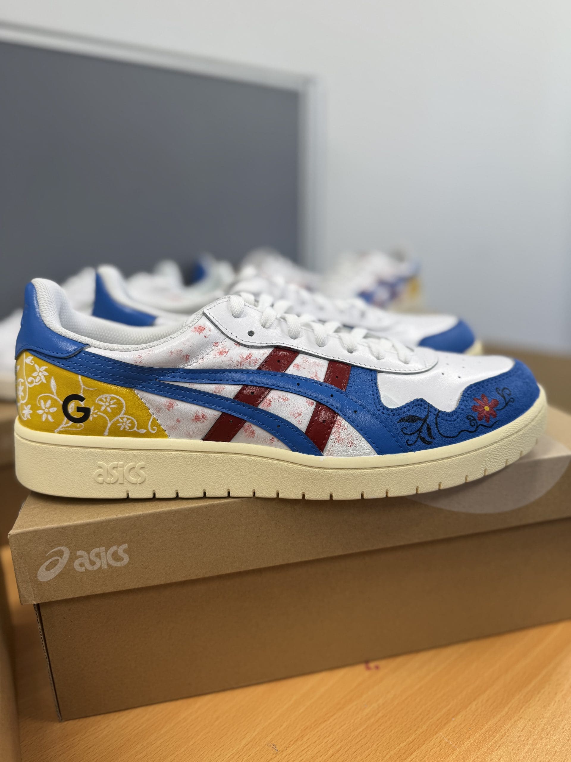 branded business shoes sneakers